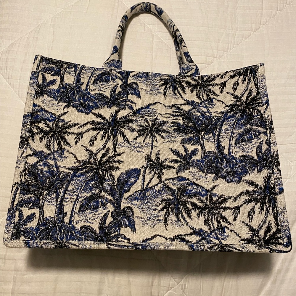 H&M book tote